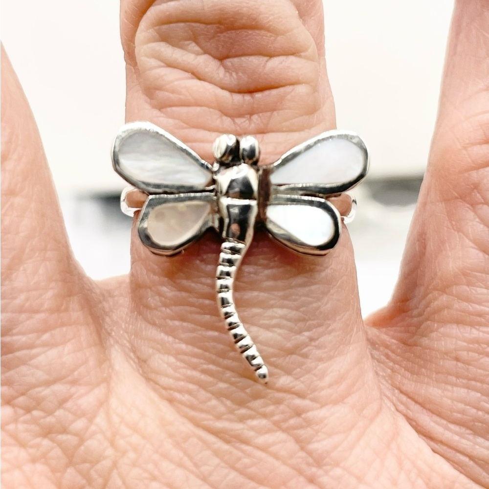 Size 8 Mop Dragonfly 925 Sterling Silver Ring - Picture 6 of 8
